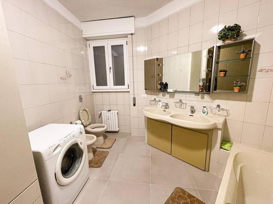 III - Cozy Single Room A Milaan Buitenkant foto